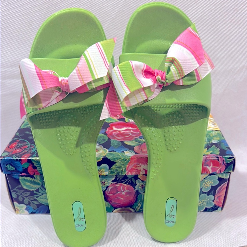 Mootsies Tootsies Green Flat Sandals with Bow NWT Size 10